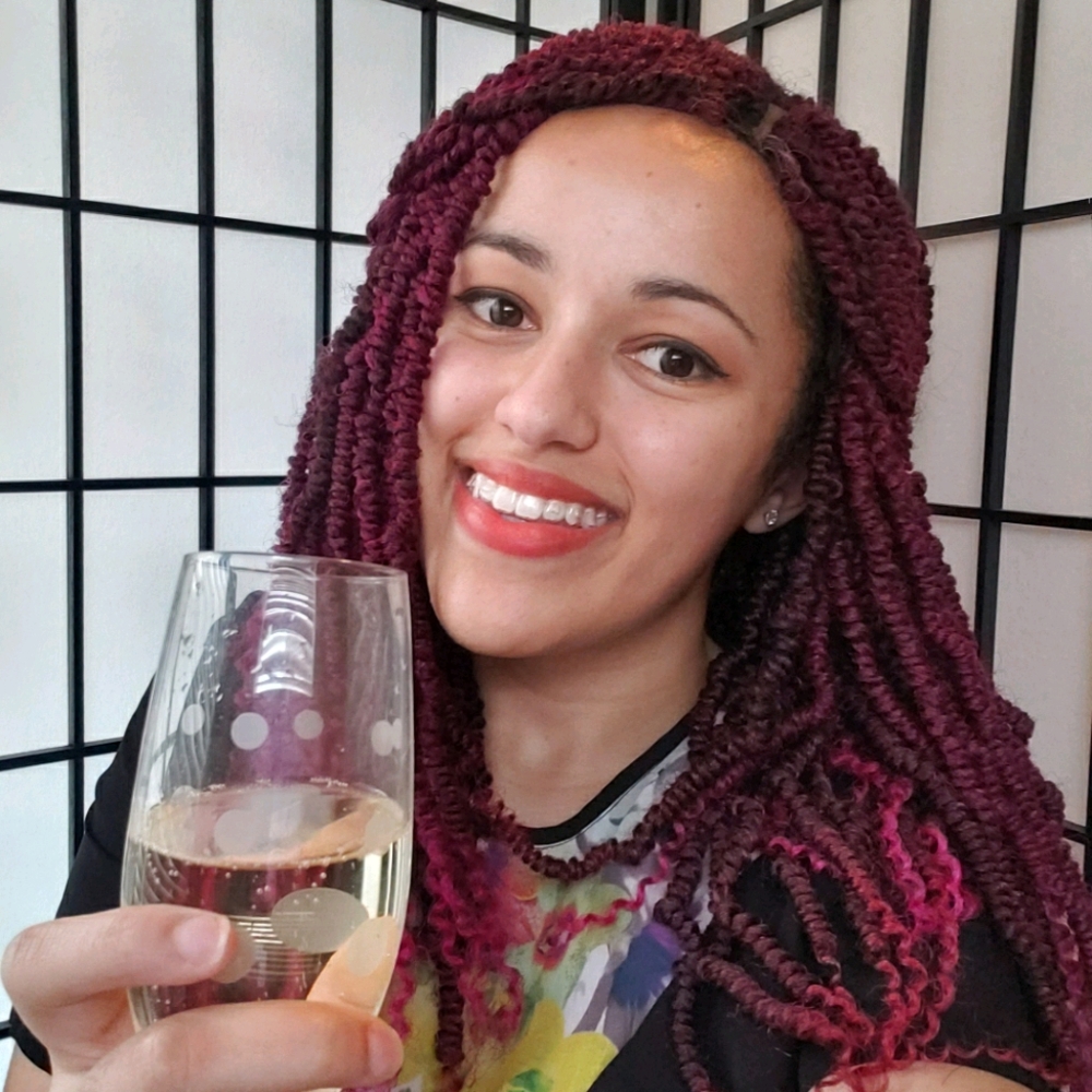 Meet your Posher, Desi
